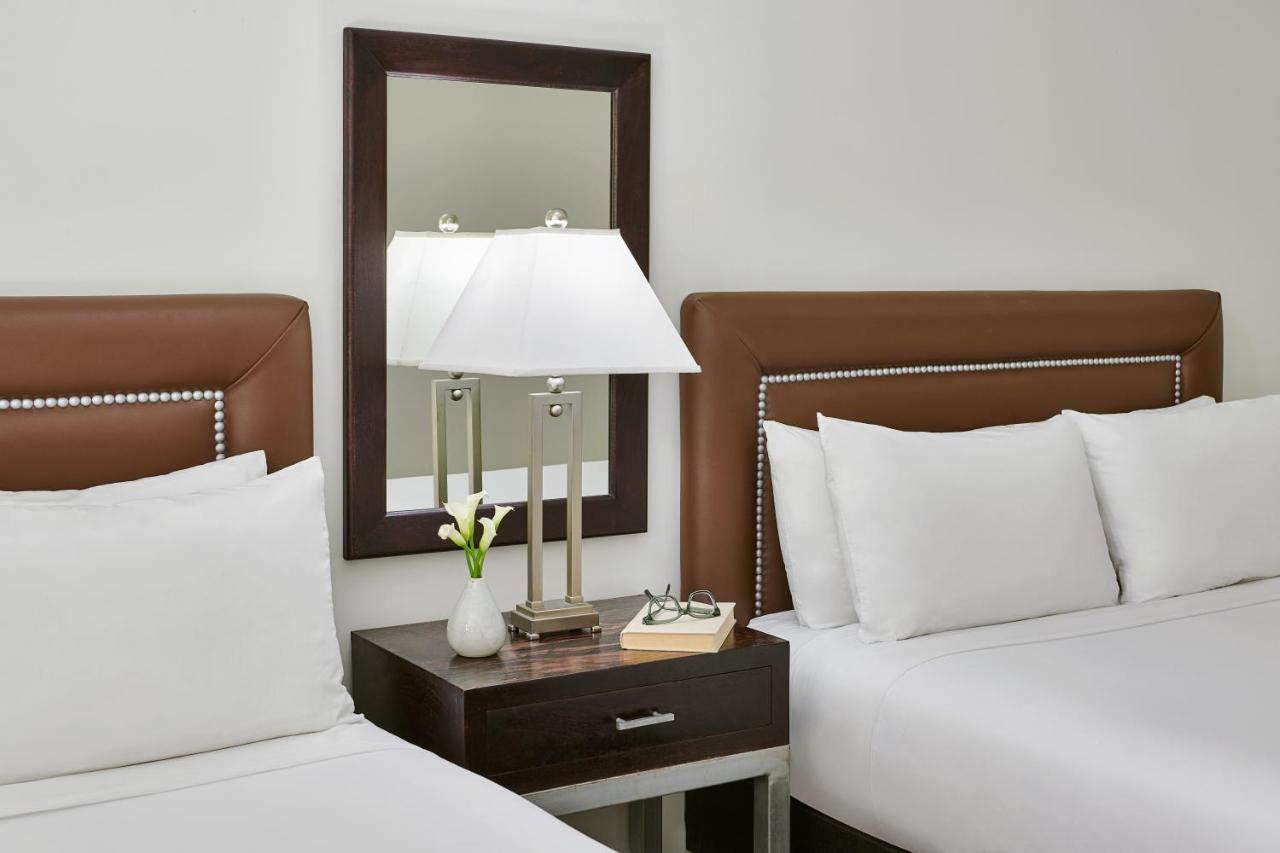 The At Hotel 3*